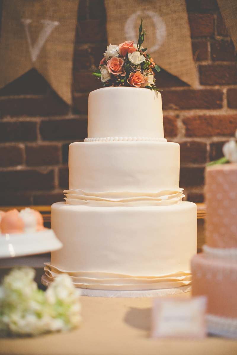wedding cake white 3-tier fondant cake dessert